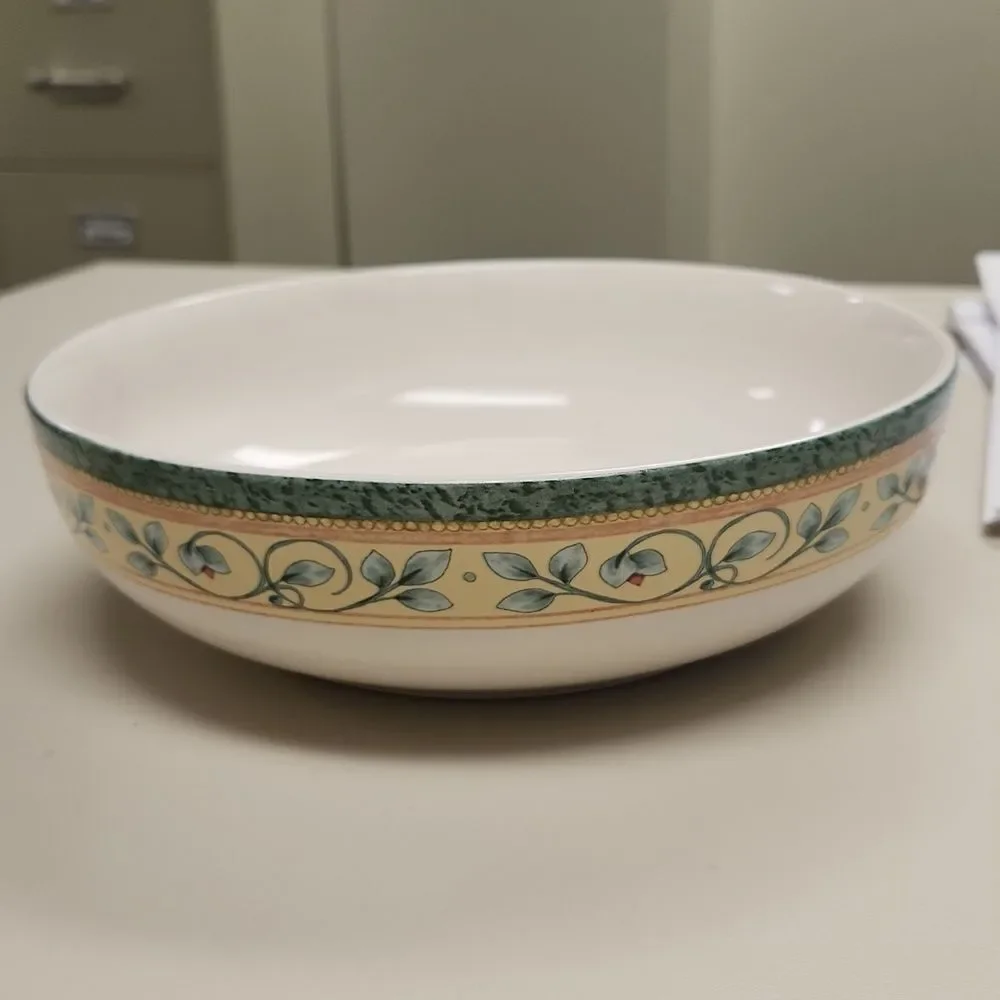 Pfaltzgraff French Quarter Serving Bowl